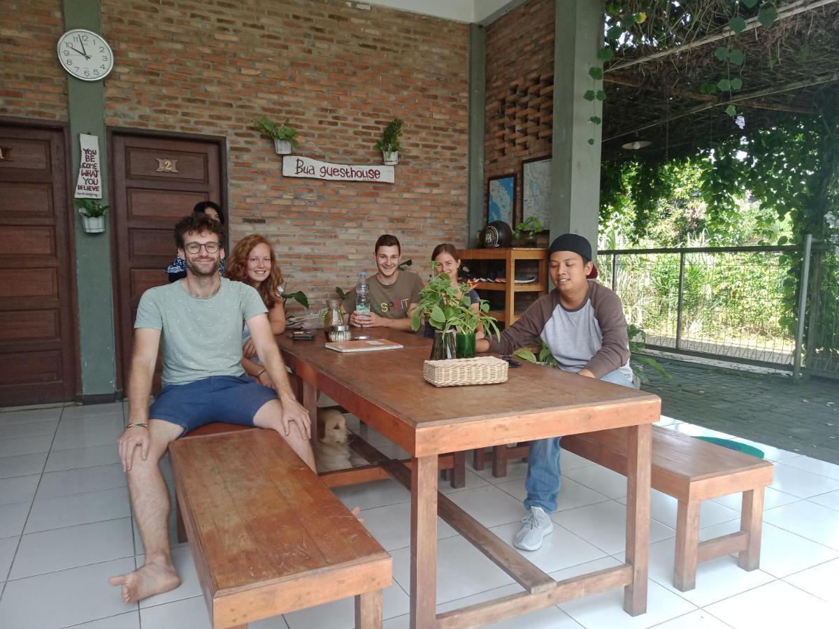 Bua Guest House Medan Exterior foto