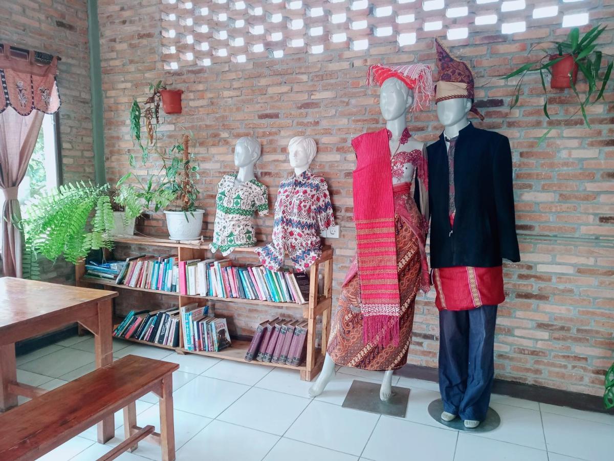 Bua Guest House Medan Exterior foto