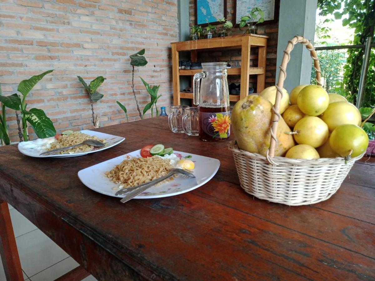 Bua Guest House Medan Exterior foto