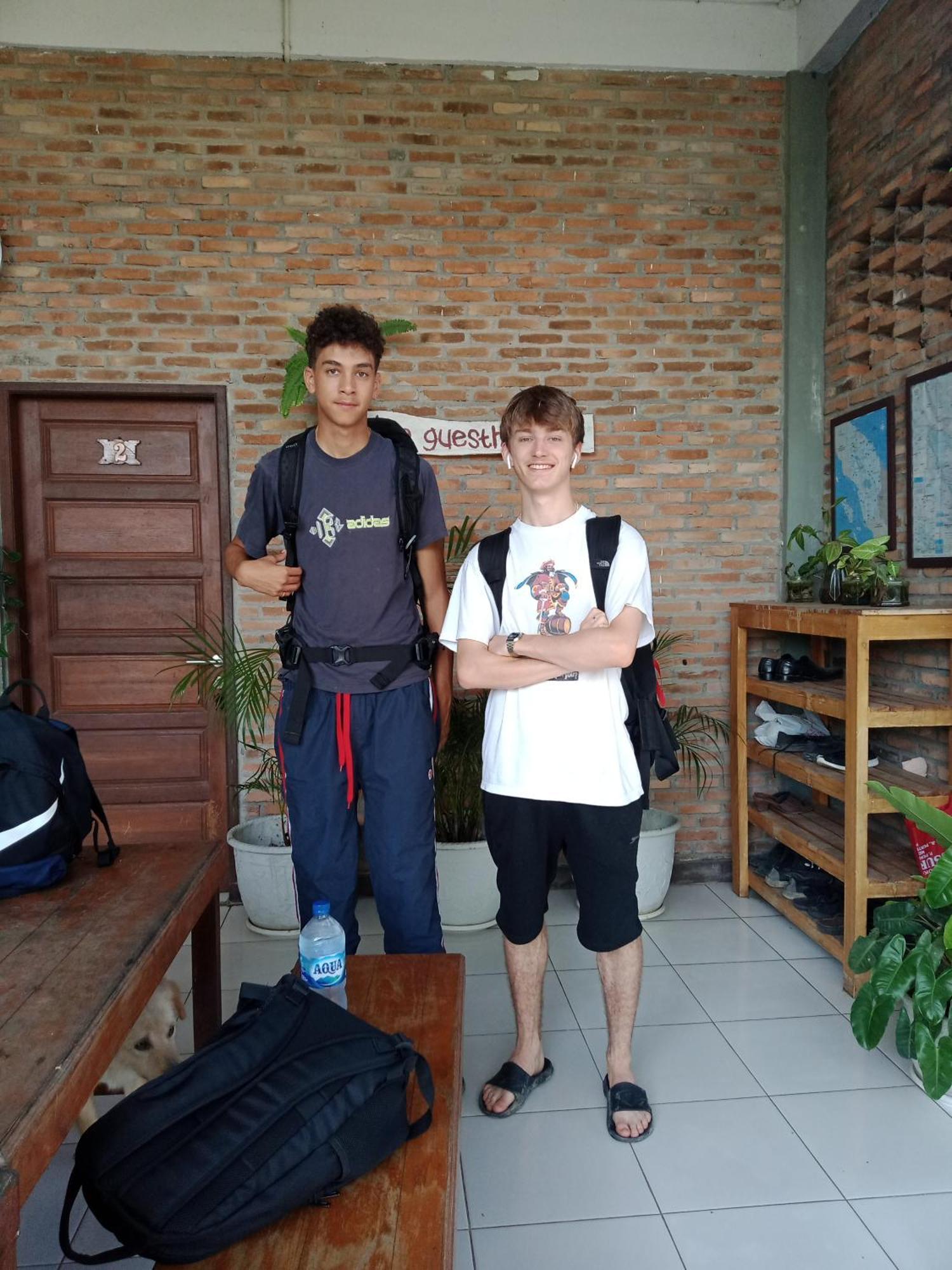 Bua Guest House Medan Exterior foto