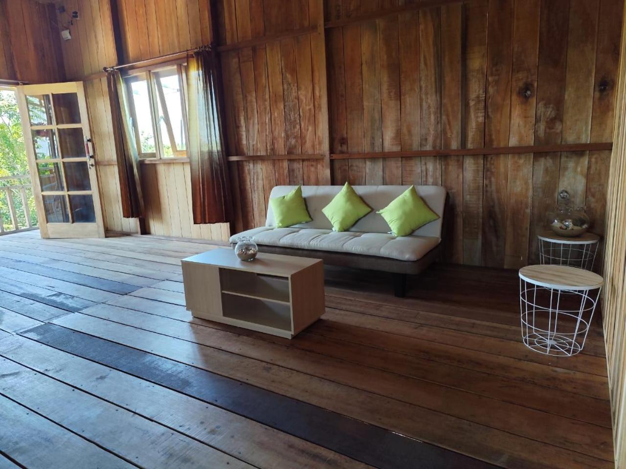 Bua Guest House Medan Exterior foto